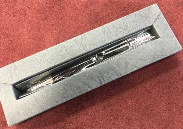 東京下町で製造する高質感な真鍮製筆記具【ペン工房キリタ】のボールペンの箱