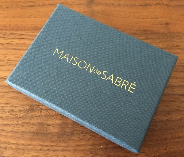 Maison de Sabreのカードケースの化粧箱