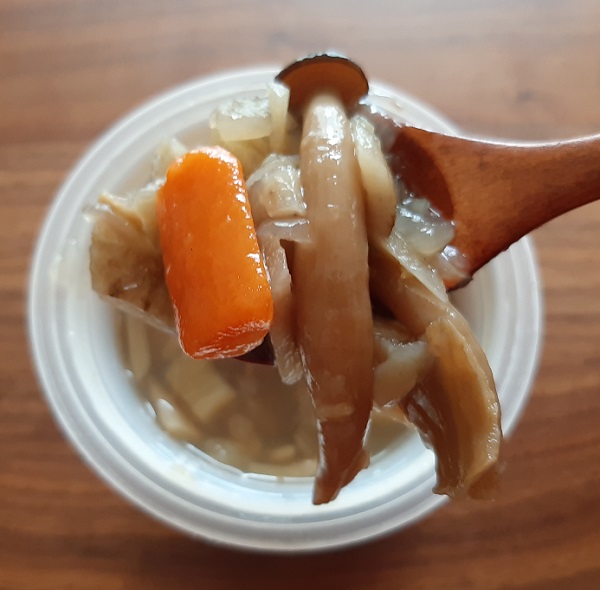 青森産「奥入瀬ごぼう」とキノコと国産野菜のぽかぽか和風生姜スープ