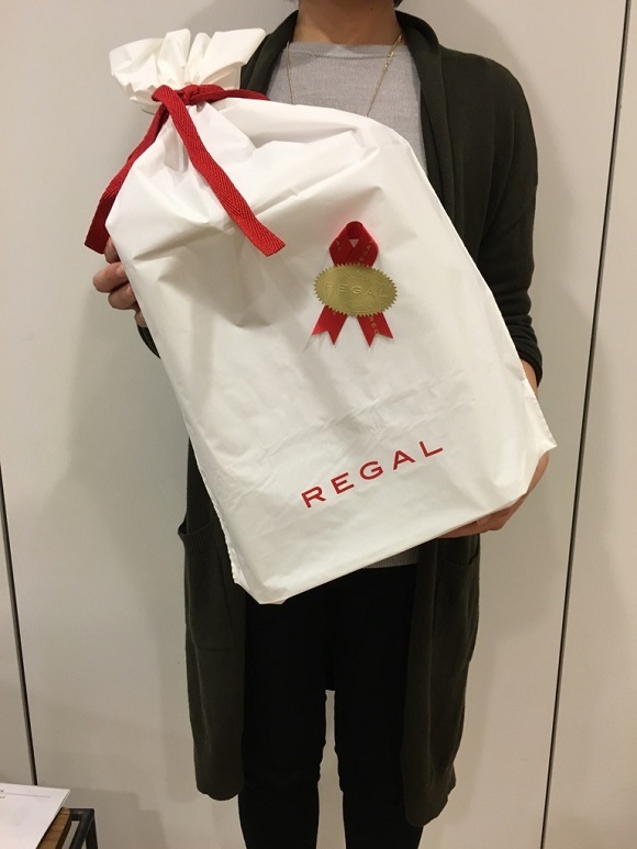 REGAL SHOESのプレゼント用包装