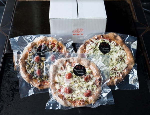 PIZZA LABOの冷凍ピザ
